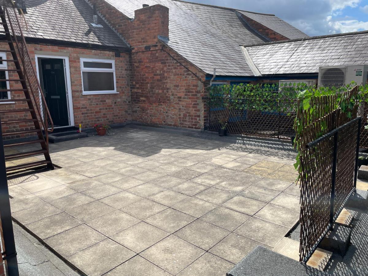 Lovely 2 Bed Apartment, Arnold Town Centre. Nottingham Buitenkant foto